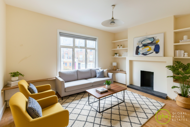 4 bed property, in Battersea Rise, £750,000