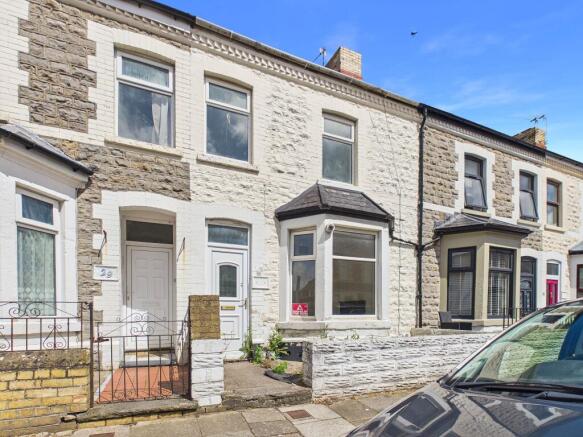 3 bed property, in Pyke Street, £190,000