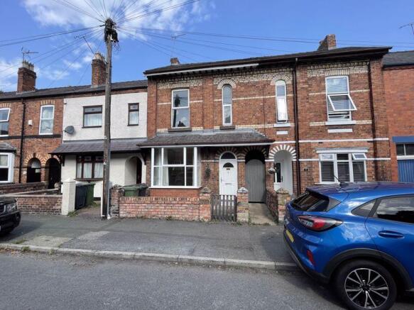 3 bed property, in Cunliffe Street, £115,000