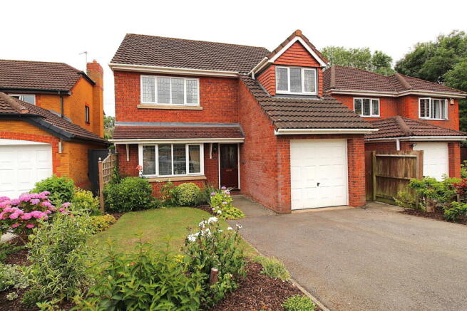 4 bed property, in 3 Roman Way, £399,950