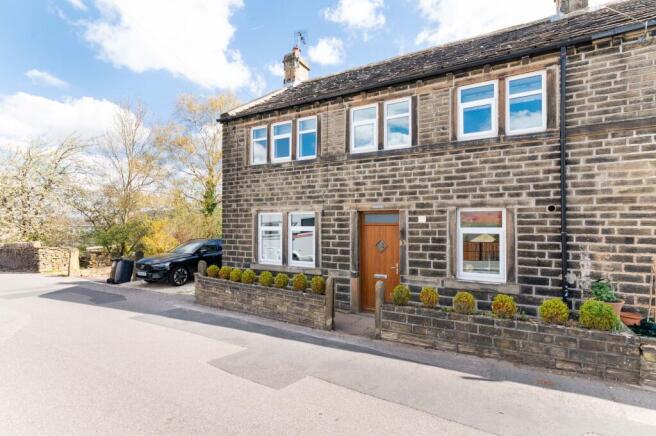 3 bed property, in Farm Cottage, £230,000