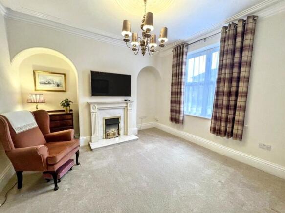 3 bed property, in Derwent Street, £65,000
