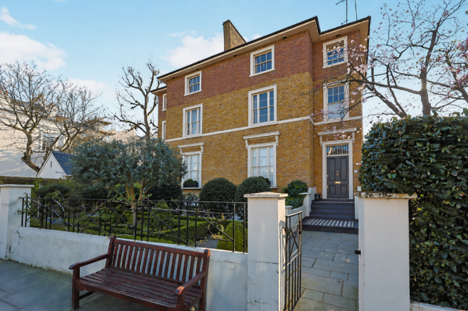 3 bed property, in Warwick Avenue, £2,000,000