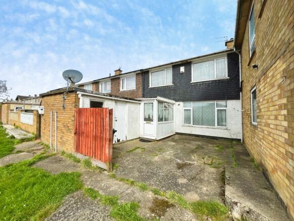 3 bed property, in Tatlow Road, £170,000