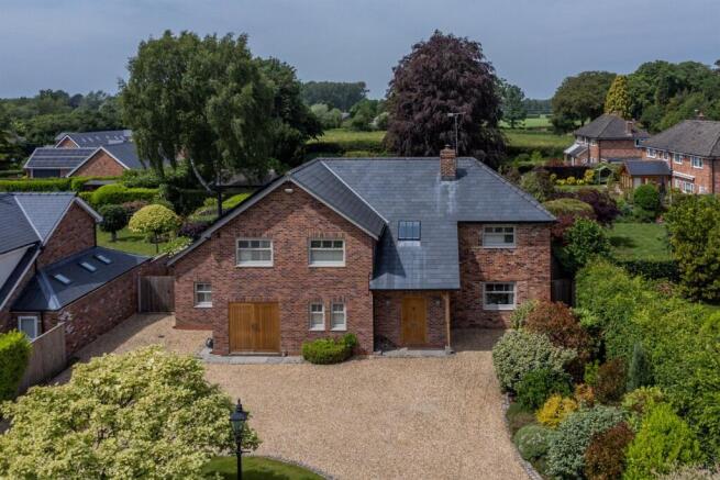 4 bed property, in Mainwaring Road, £1,300,000
