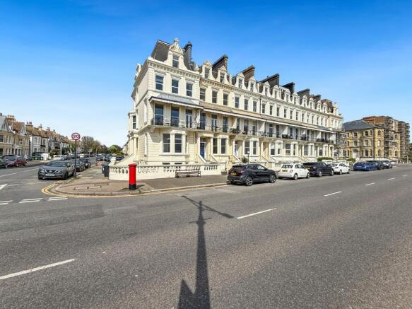 1 bed property, in Kingsway, £250,000