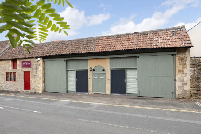 1 bed property, in Station Road, £280,000