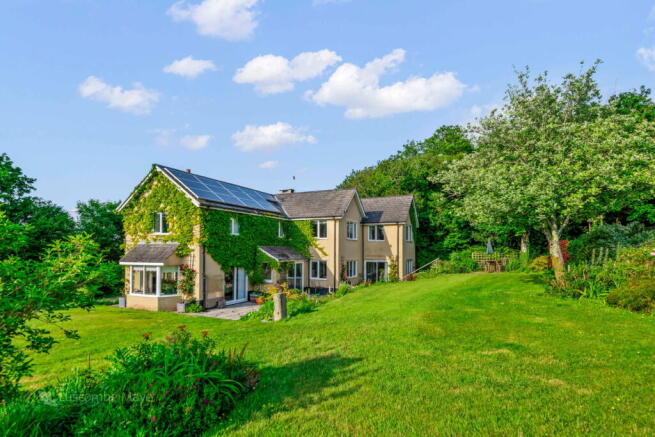 5 bed property, in Diptford, £850,000