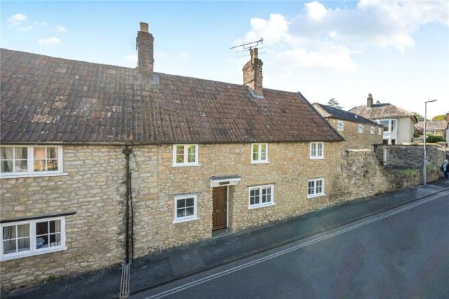 3 bed property, in Hound Street, £750,000