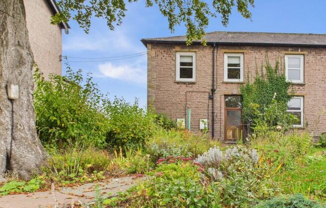 2 bed property, in The Friends Meeting House with Firbank Flat, £240,000