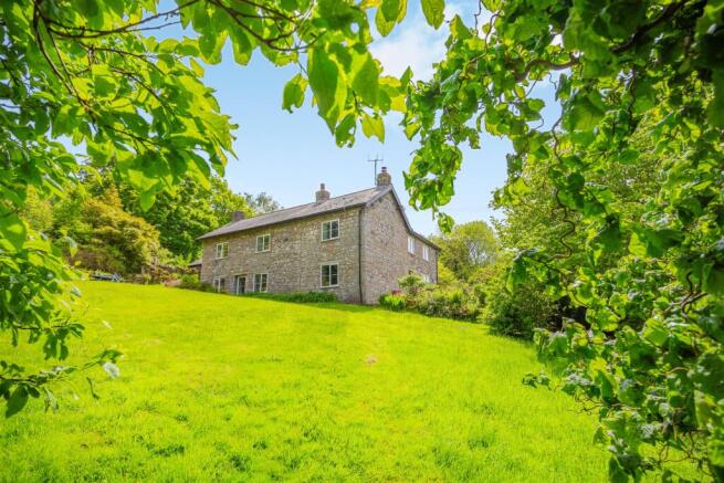 4 bed property, in Blaenavon Road, £750,000
