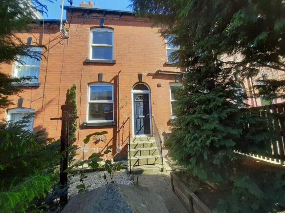 1 bed property, in Barton Terrace, £65,000