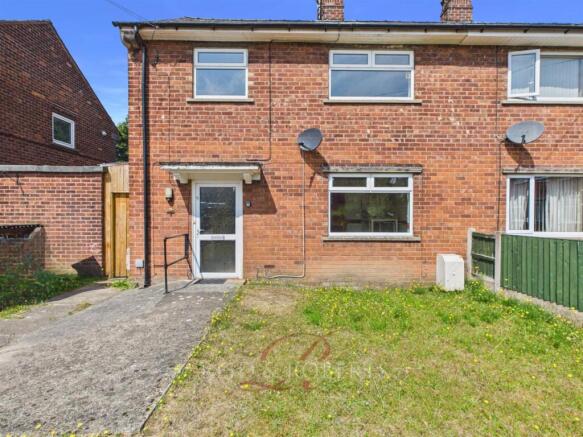 3 bed property, in Ferndale, £135,000