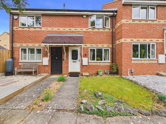 3 bed property, in Fennel Drive, £300,000