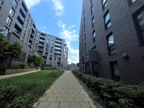 2 bed property, in 2, £140,000