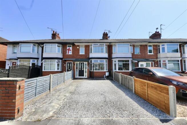 3 bed property, in Nelson Road, £185,000