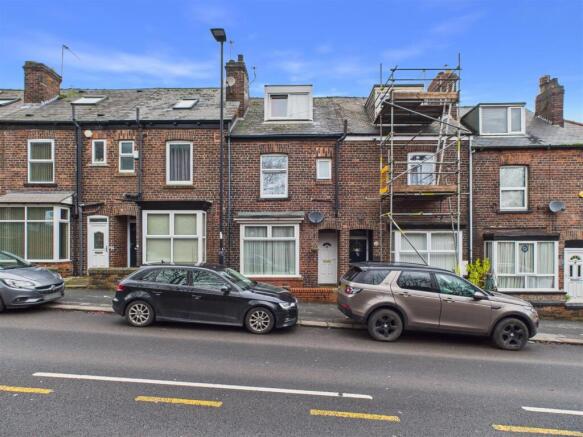 3 bed property, in Newman Road, £140,000