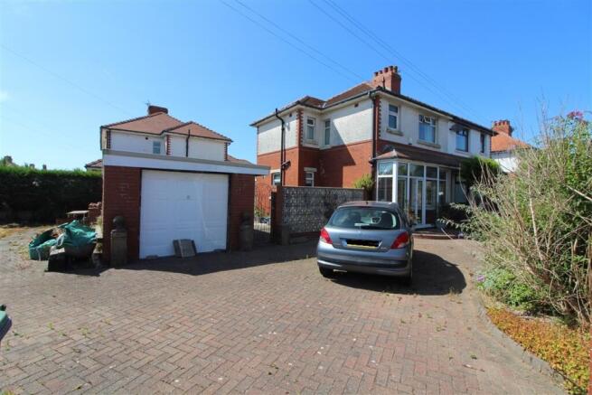 Land, in 1 Richmond Avenue, £150,000