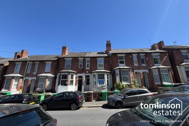 5 bed property, in Rothesay Avenue, £340,000