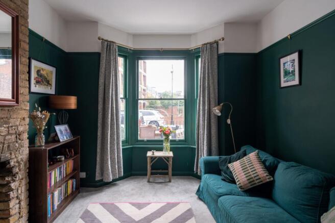 3 bed property, in Davies Lane, £825,000