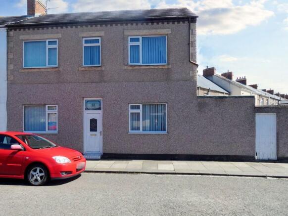 3 bed property, in Plessey Road, £85,000