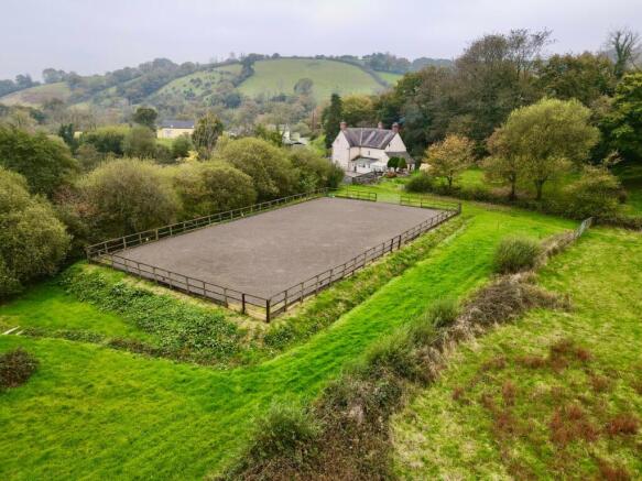 3 bed property, in Felingwm, £739,950