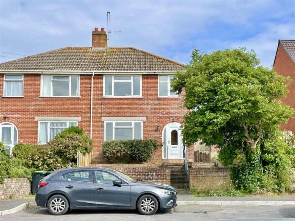 3 bed property, in Markham Avenue, £300,000