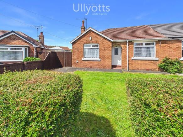 2 bed property, in St Marys Crescent, £149,950