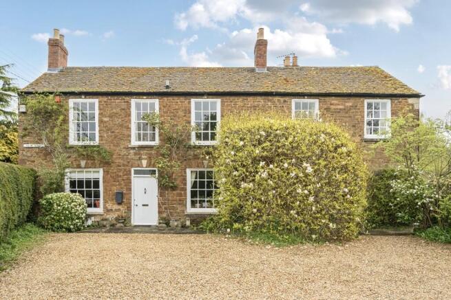 5 bed property, in The Old Vicarage, £900,000