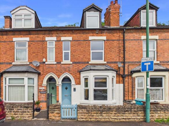 3 bed property, in Colwick Crossing, £200,000
