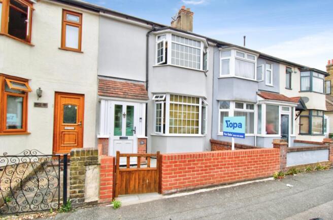 2 bed property, in Craigdale Road, £425,000