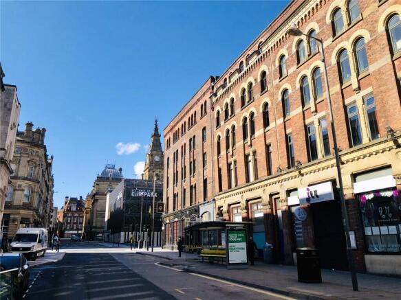 Land, in Sir Thomas House, £80,000