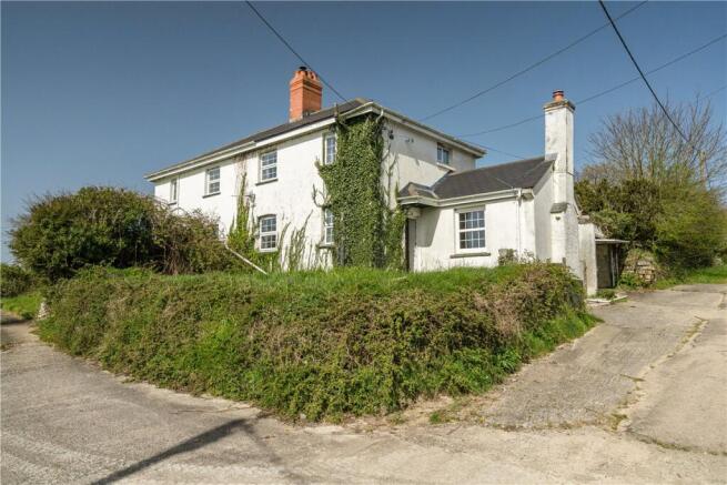 3 bed property, in Tregony, £250,000