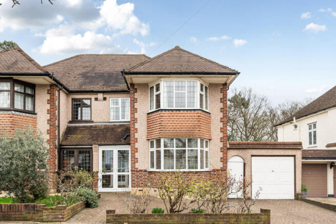 3 bed property, in Pickhurst Lane, £700,000