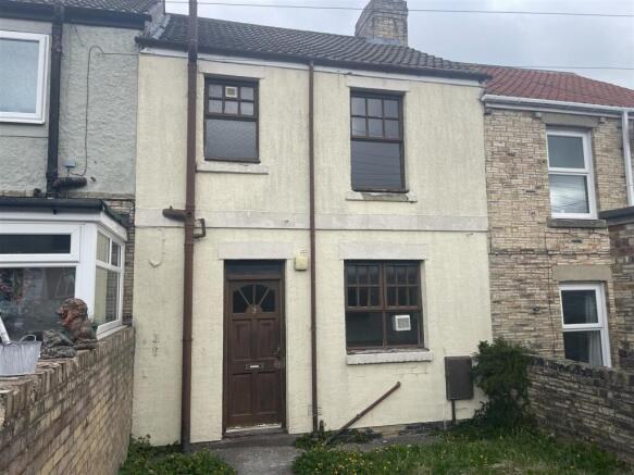 3 bed property, in York Street, £40,000