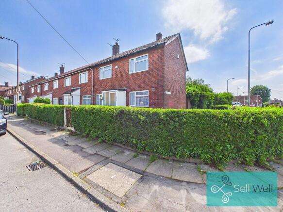 3 bed property, in Captain Fold Road, £170,000