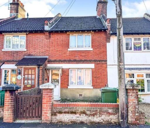 3 bed property, in 171 Victoria Road, £135,000