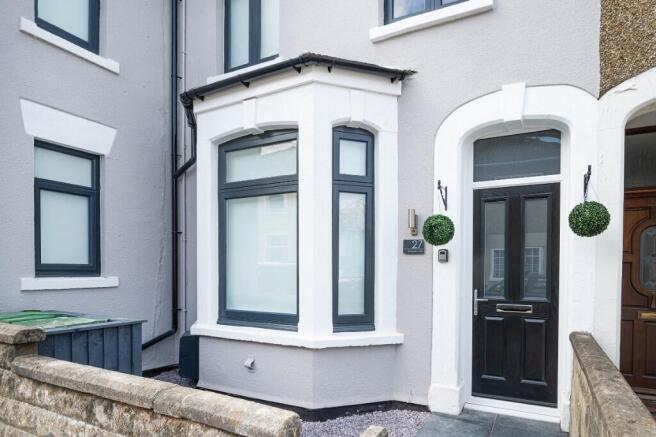 6 bed property, in Prospect Hill, £590,000