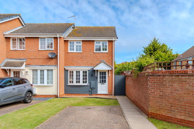 2 bed property, in Gondree, £220,000