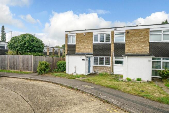 3 bed property, in The Poplars, £535,000
