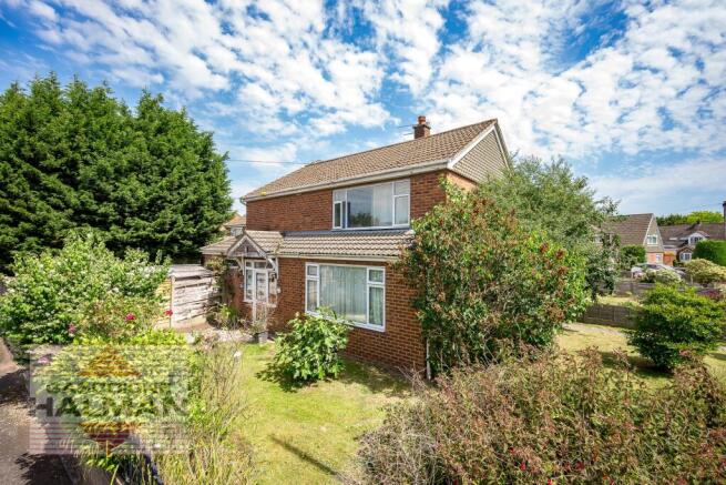 4 bed property, in Croxton Close, £585,000