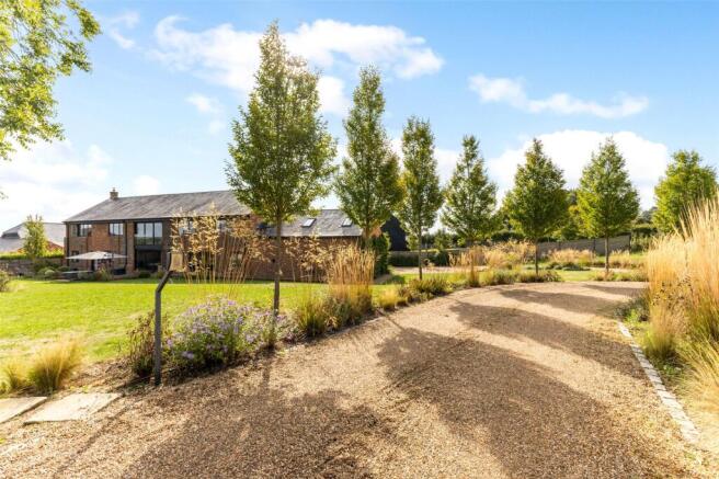 6 bed property, in Malders Lane, £2,950,000