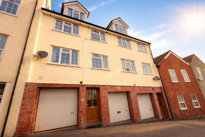 3 bed property, in Back Lane, £345,000