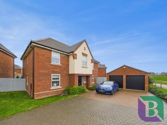 4 bed property, in Read Loke, £750,000