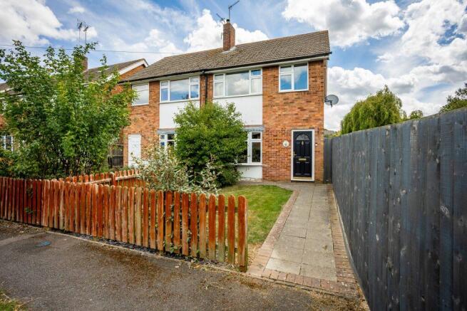 3 bed property, in Highgate Road, £249,999
