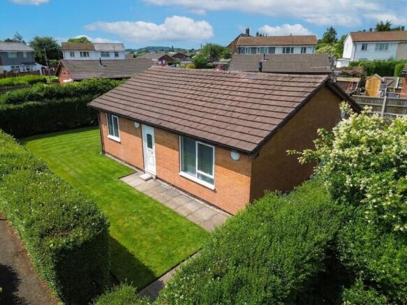 3 bed property, in Monkton Drive, £220,000