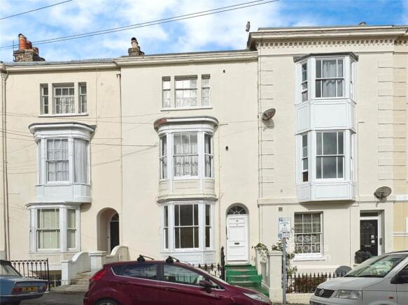 1 bed property, in Nelson Street, £92,500