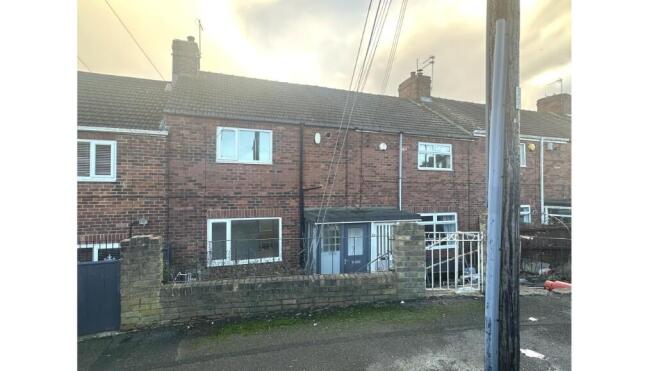 2 bed property, in 143 Cotsford Park Estate, £65,000