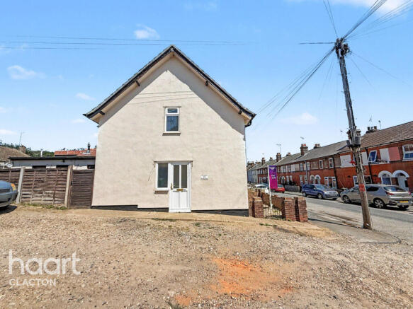3 bed property, in Una Road, £190,000