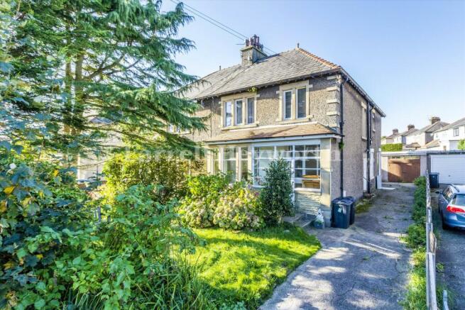 2 bed property, in Heysham Road, £118,000
